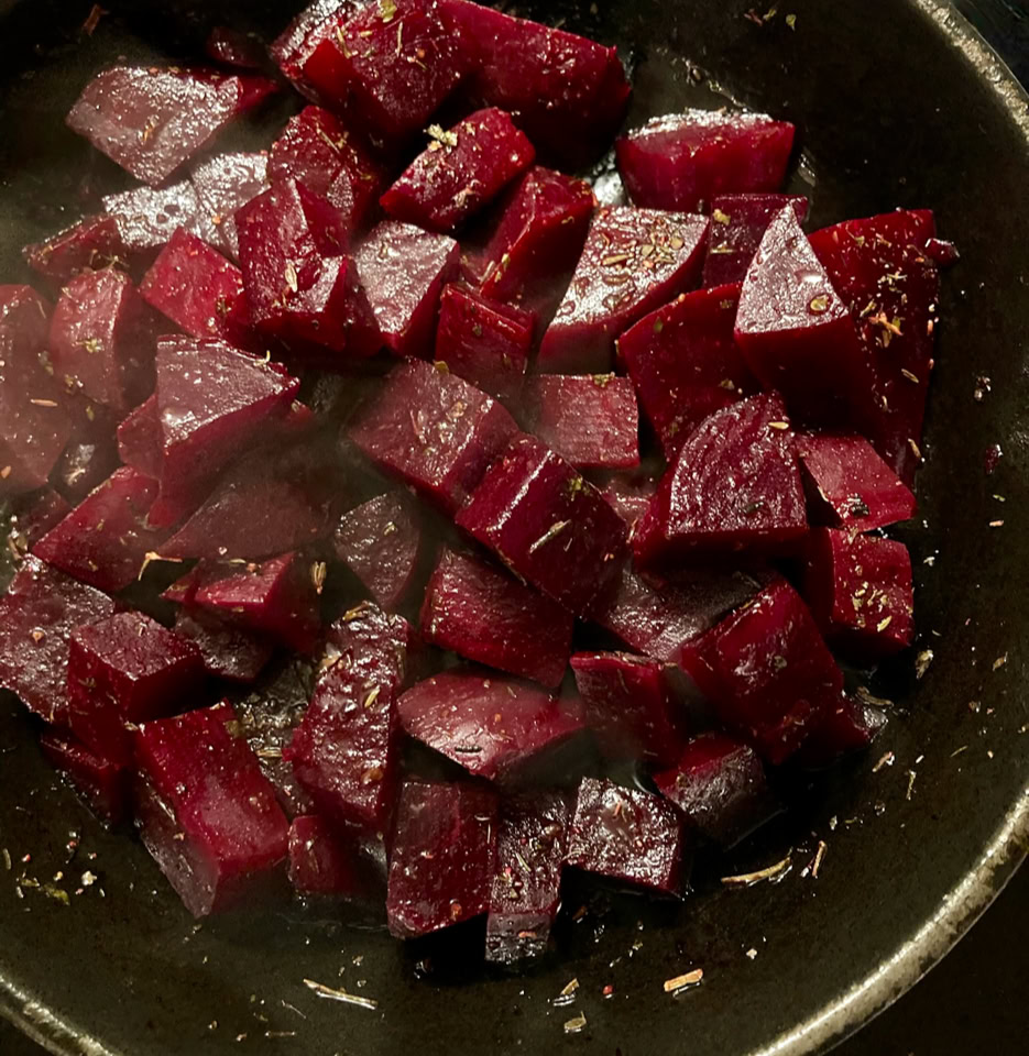 Beetroot roasted - Смажені кубики буряка