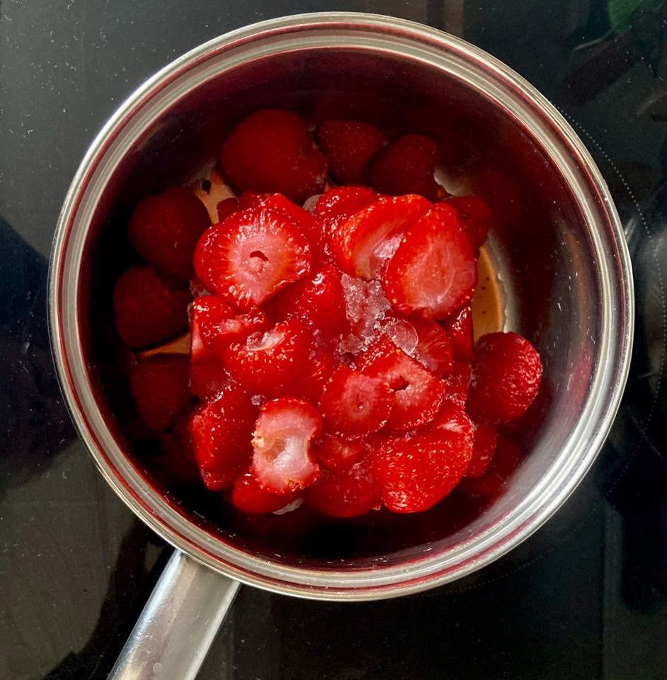 Strawberry compot - Полуничний компот