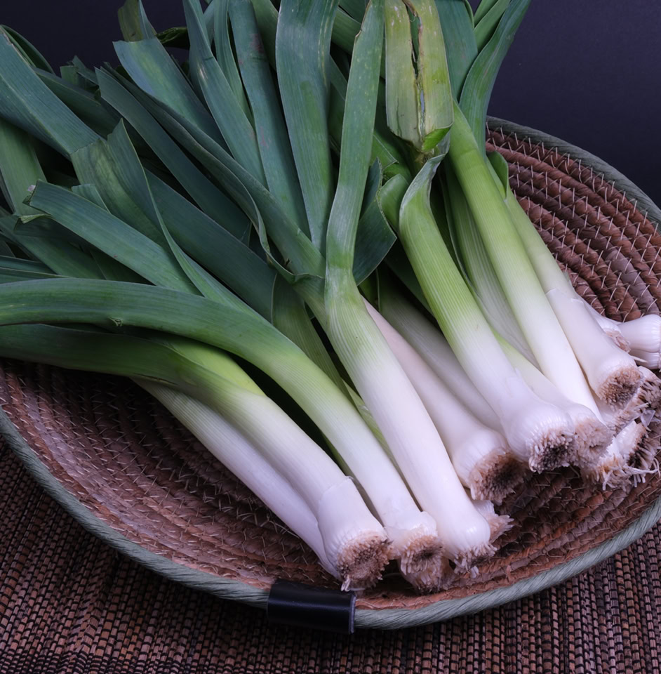 Leeks harvest - Збір врожаю цибулі-порею