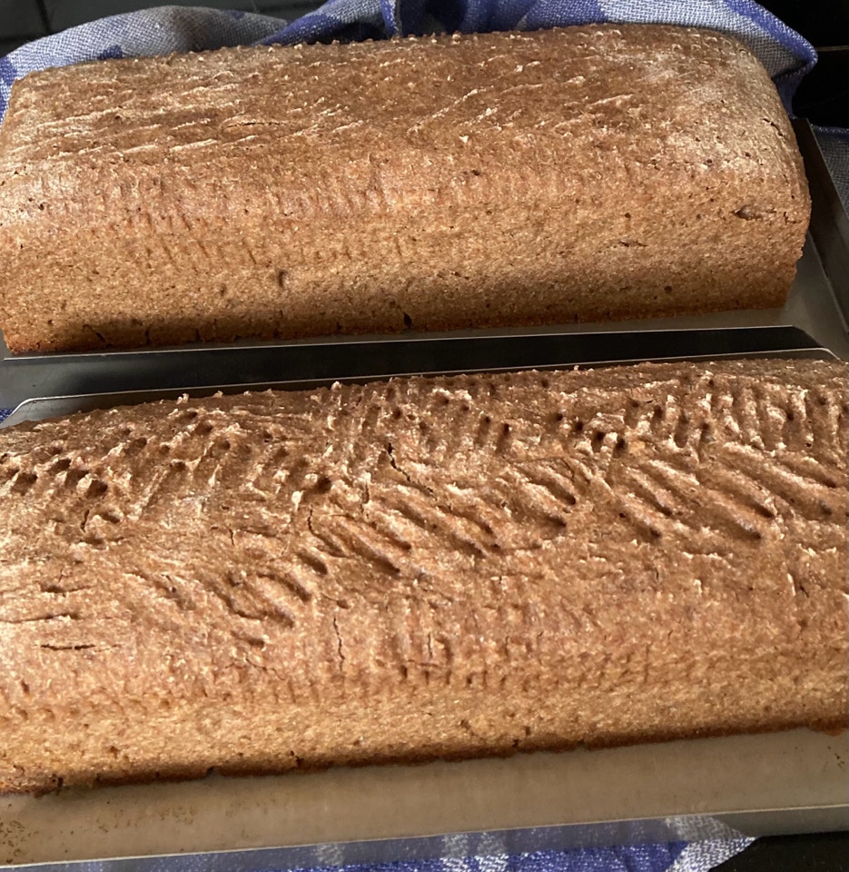 Home baked rye bread - Домашній житній хліб